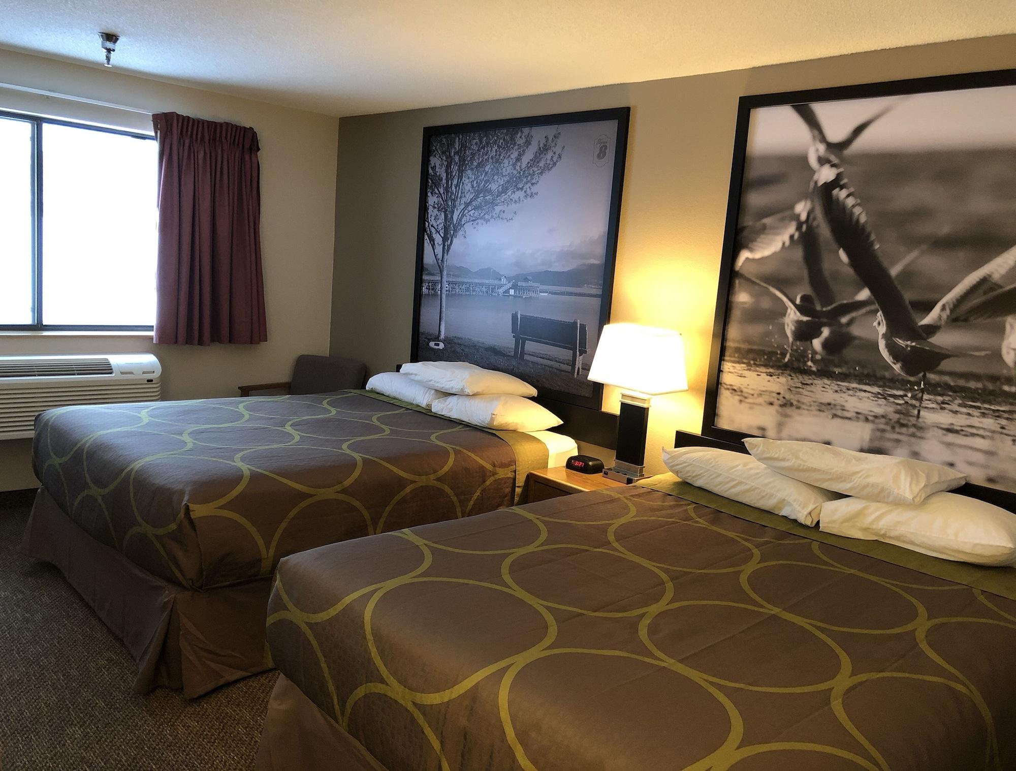 ซูเปอร์ 8 บาย วินด์แฮม ซัลมอน อาร์ม Hotel แซลมอนอาร์ม ภายนอก รูปภาพ