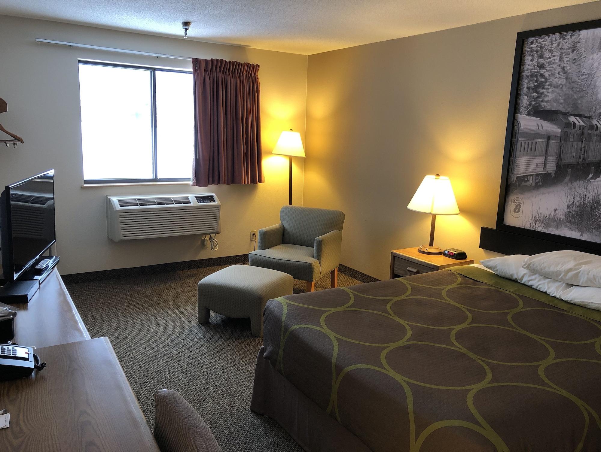 ซูเปอร์ 8 บาย วินด์แฮม ซัลมอน อาร์ม Hotel แซลมอนอาร์ม ภายนอก รูปภาพ
