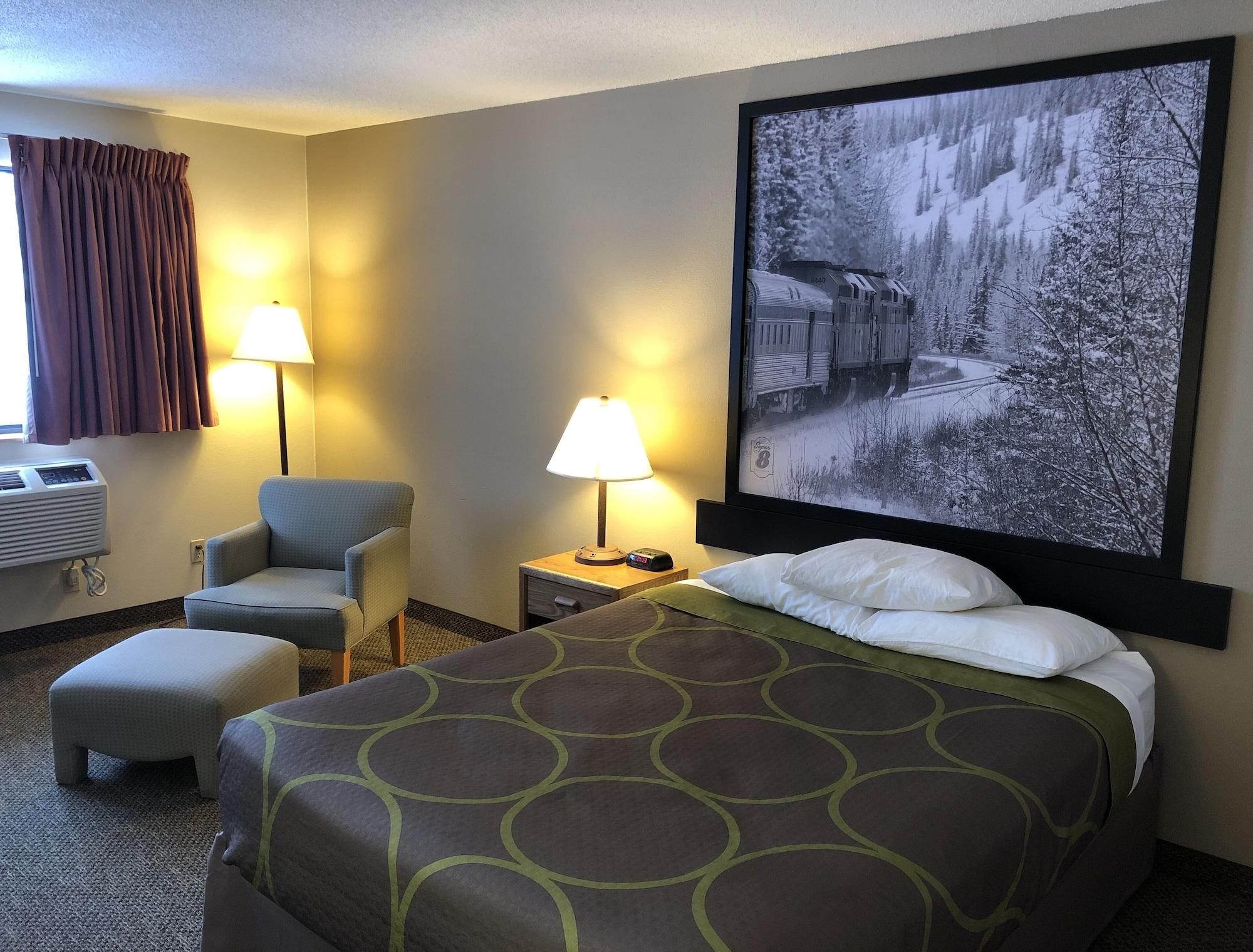 ซูเปอร์ 8 บาย วินด์แฮม ซัลมอน อาร์ม Hotel แซลมอนอาร์ม ภายนอก รูปภาพ