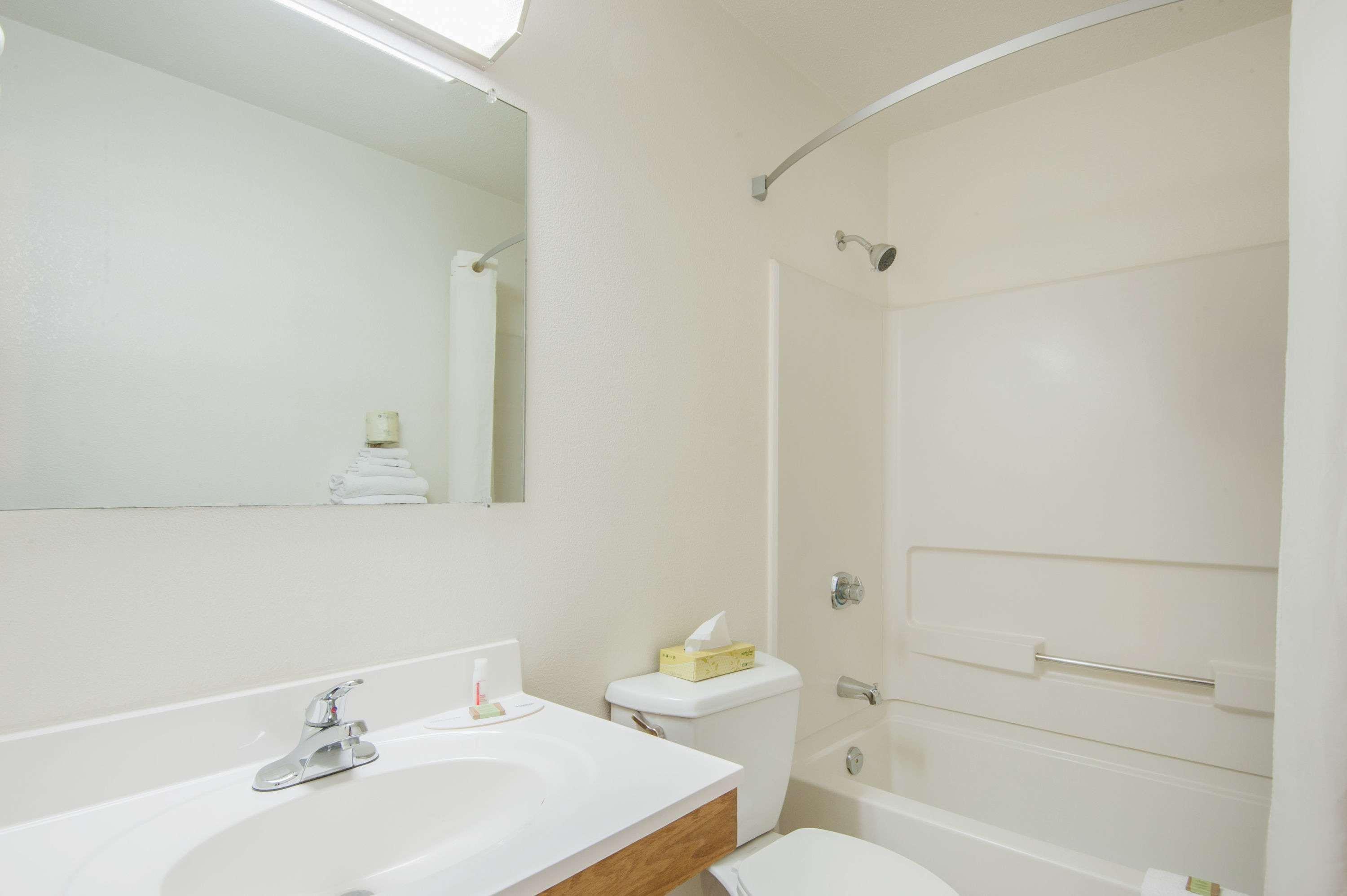 ซูเปอร์ 8 บาย วินด์แฮม ซัลมอน อาร์ม Hotel แซลมอนอาร์ม ภายนอก รูปภาพ